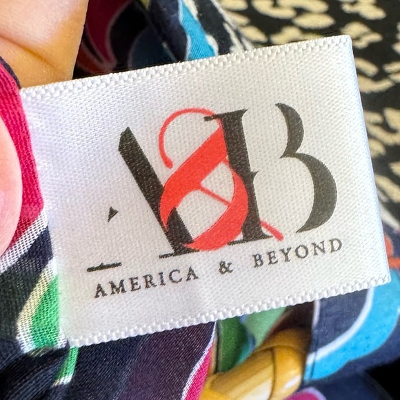 American & Beyond Leopard Cheetah Beaded Pineapple Cane Handles Tote Bag - Picture 15 of 16